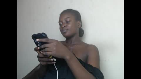 Snapshot of eatuupx chatting on 12-23-24, 06:16 eatuupx online show from 12-23-24, 06:16