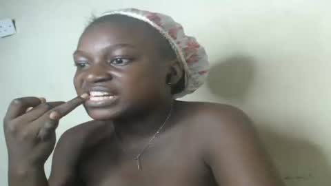 Snapshot of eatuupx chatting on 02-03-25, 04:41 eatuupx online show from 02-03-25, 04:41