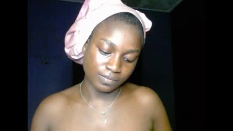 Snapshot of eatuupx chatting on 02-19-25, 10:53 eatuupx online show from 02-19-25, 10:53