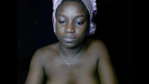 Snapshot of eatuupx chatting on 02-25-25, 01:52 eatuupx online show from 02-25-25, 01:52