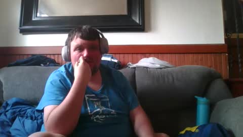 Eazyb91 online show from 03-12-26, 06:58