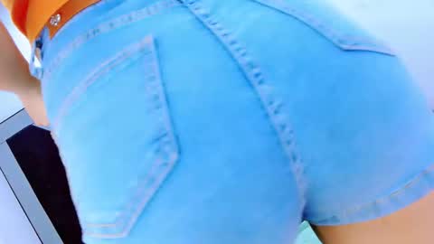 Snapshot of eban_dustan chatting on 02-21-26, 05:58 Eban online show from 02-21-26, 05:58