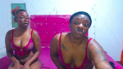 Snapshot of ebony_chayna chatting on 03-26-26, 06:13 chayna smith online show from 03-26-26, 06:13