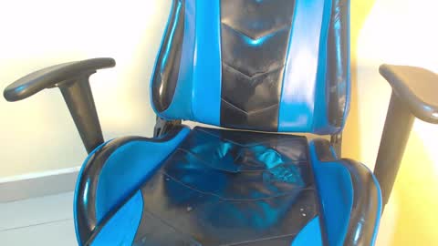 Snapshot of ebony_choco2 chatting on 03-04-25, 05:03 ebony choco2 online show from 03-04-25, 05:03