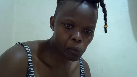 ebony_cuttey30 online show from 02-02-26, 07:51