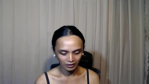 Snapshot of ebony_enchantress chatting on 01-09-26, 04:48 BEA DONT FORGET TO FOLLOW ME online show from 01-09-26, 04:48