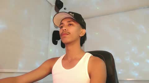 Snapshot of ebony_fuckboy chatting on 11-19-25, 07:03 ebony_fuckboy online show from 11-19-25, 07:03