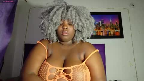 Snapshot of ebony_neighbormoans chatting on 05-12-26, 07:49 LINA online show from 05-12-26, 07:49