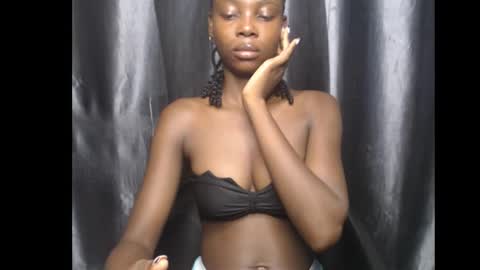 Ella online show from 03-22-26, 06:39