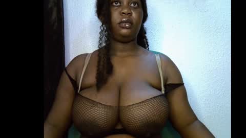 Snapshot of ebony_plumx12 chatting on 09-12-25, 06:57 Prisy online show from 09-12-25, 06:57