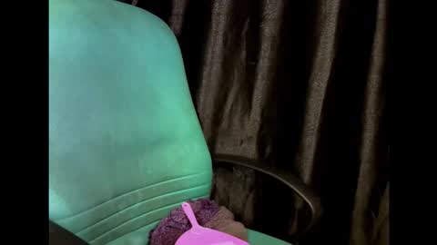 Snapshot of ebony_plumx12 chatting on 09-24-25, 08:06 Prisy online show from 09-24-25, 08:06