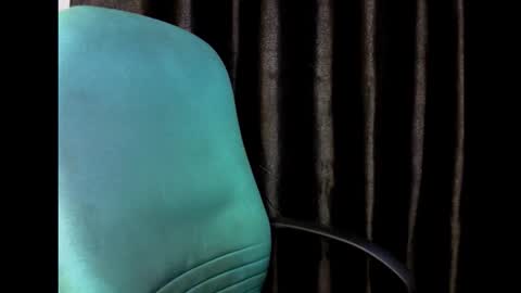 Snapshot of ebony_plumx12 chatting on 10-10-25, 08:35 Prisy online show from 10-10-25, 08:35