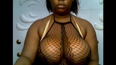 Snapshot of ebony_plumx12 chatting on 11-20-25, 07:24 Prisy online show from 11-20-25, 07:24
