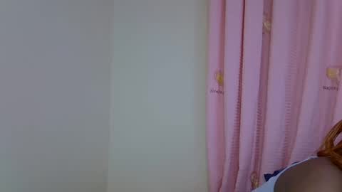 Snapshot of ebony_rubie chatting on 01-06-26, 08:34 ebony_rubie online show from 01-06-26, 08:34