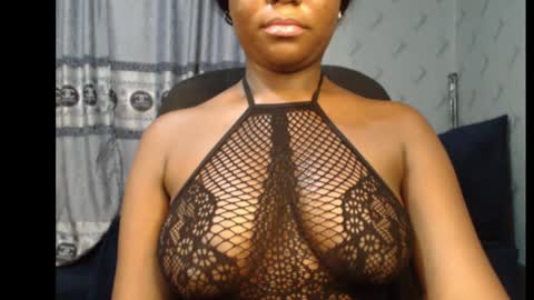 Snapshot of ebony_sexy_queen chatting on 01-10-25, 06:38 Racheal online show from 01-10-25, 06:38