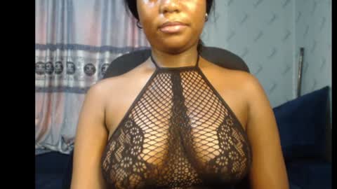Snapshot of ebony_sexy_queen chatting on 01-12-25, 01:27 Racheal online show from 01-12-25, 01:27