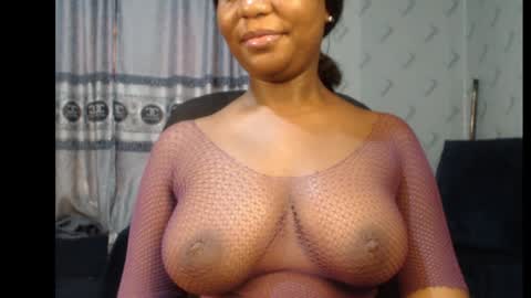 Snapshot of ebony_sexy_queen chatting on 01-13-25, 08:58 Racheal online show from 01-13-25, 08:58