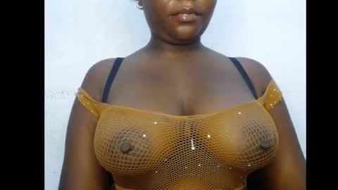 Snapshot of ebony_sexy_queen chatting on 10-18-25, 06:26 Racheal online show from 10-18-25, 06:26