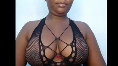 Snapshot of ebony_sexy_queen chatting on 10-19-25, 06:36 Racheal online show from 10-19-25, 06:36