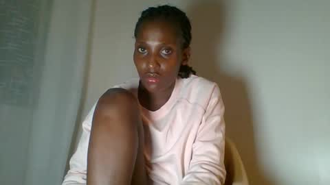 Snapshot of ebony_sofiaa chatting on 01-11-26, 06:35 Sofiaa online show from 01-11-26, 06:35