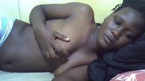 Snapshot of ebony_vanillah chatting on 02-14-26, 06:37 ebony_vanillah online show from 02-14-26, 06:37