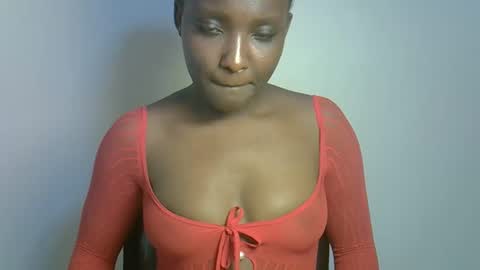 Snapshot of ebonybarbieee chatting on 04-21-26, 01:53 Barbie online show from 04-21-26, 01:53
