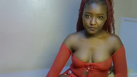 Snapshot of ebonybarbieee chatting on 05-06-26, 06:24 Barbie online show from 05-06-26, 06:24