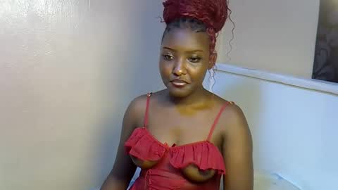 Snapshot of ebonybarbieee chatting on 05-09-26, 03:39 Barbie online show from 05-09-26, 03:39