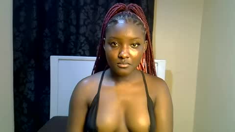 Snapshot of ebonybarbieee chatting on 06-11-26, 09:40 Barbie online show from 06-11-26, 09:40