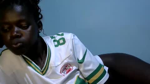 Snapshot of ebonybloom01 chatting on 02-08-26, 06:00 ebonybloom01 online show from 02-08-26, 06:00