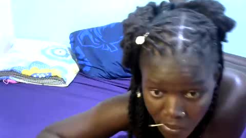 Snapshot of ebonybloom01 chatting on 03-08-26, 02:04 ebonybloom01 online show from 03-08-26, 02:04