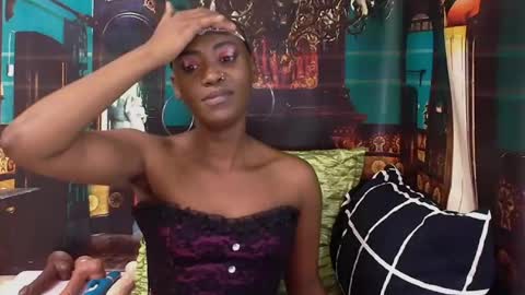 Snapshot of ebonyolive69 chatting on 06-17-26, 07:37 Cindy online show from 06-17-26, 07:37