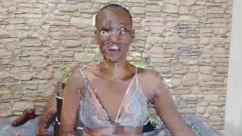 Snapshot of ebonyolive69 chatting on 07-12-26, 05:42 Cindy online show from 07-12-26, 05:42