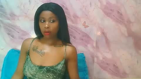 Snapshot of ebonysexyred chatting on 03-04-26, 06:25 Lucy online show from 03-04-26, 06:25