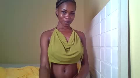 Snapshot of ebonytanqueen chatting on 03-15-26, 01:22 ebonytanqueen online show from 03-15-26, 01:22