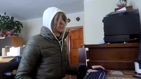 Snapshot of ecita chatting on 01-09-26, 09:23 Ecita online show from 01-09-26, 09:23