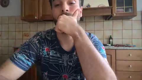 Snapshot of ector_prize chatting on 11-16-25, 01:28 ET87 online show from 11-16-25, 01:28