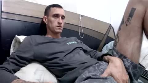 Snapshot of ed_big_cock chatting on 11-17-25, 05:41 Edd Gallego online show from 11-17-25, 05:41