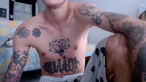 Snapshot of ed_big_cock chatting on 02-04-26, 04:35 Edd Gallego online show from 02-04-26, 04:35