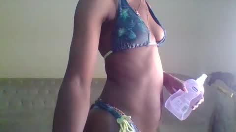 Snapshot of edakiss chatting on 01-15-26, 10:46 edakiss online show from 01-15-26, 10:46