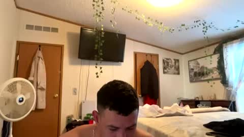 Snapshot of eddgarzay08 chatting on 02-01-26, 09:24 eddgarzay08 online show from 02-01-26, 09:24