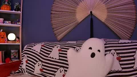 Eddie online show from 10-20-25, 02:56