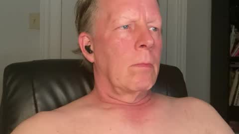 Eddy online show from 06-23-26, 01:47