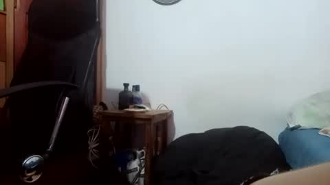 Snapshot of eden_glock chatting on 01-04-25, 09:09 Hey my name is Eden follow me IG ede glock online show from 01-04-25, 09:09