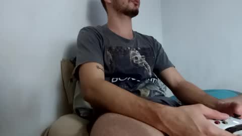 Snapshot of eden_glock chatting on 01-10-25, 04:33 Hey my name is Eden follow me IG ede glock online show from 01-10-25, 04:33