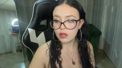 Snapshot of eden_vice_t chatting on 11-08-25, 01:33 Eden vice online show from 11-08-25, 01:33