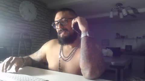 edgarram83 online show from 11-07-25, 05:18