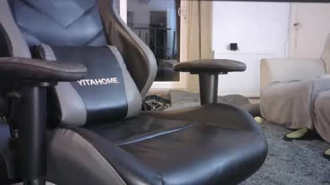 Snapshot of edged_biker chatting on 12-24-24, 06:28 edged biker online show from 12-24-24, 06:28