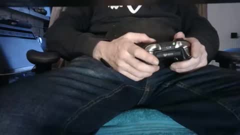 edged biker online show from 02-16-26, 05:09