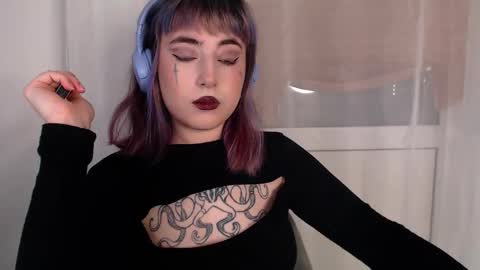 fickle demon made of clumps of matter online show from 01-09-26, 05:04